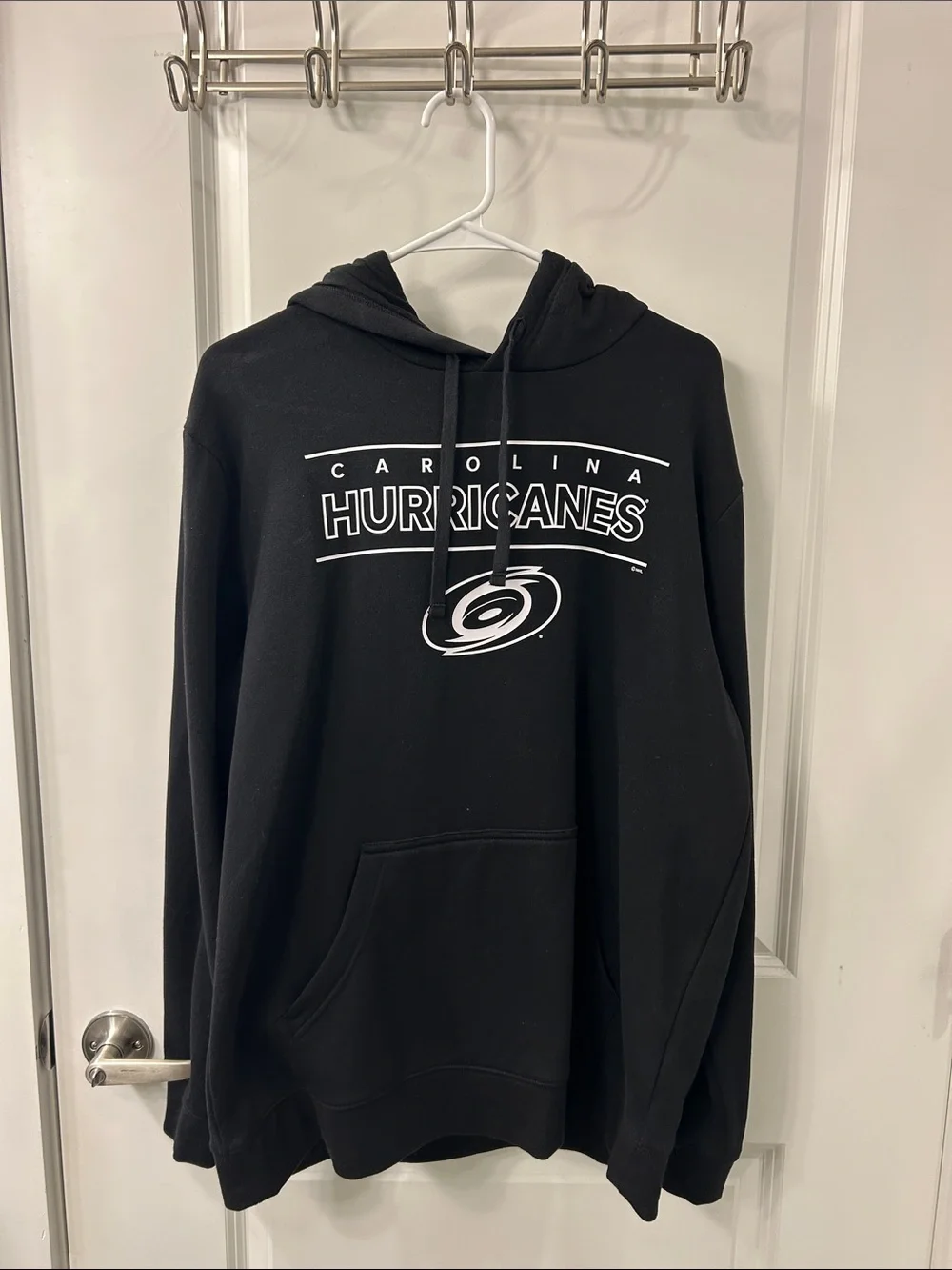 Men’s Carolina Hurricanes Black and White Hoodie (L)